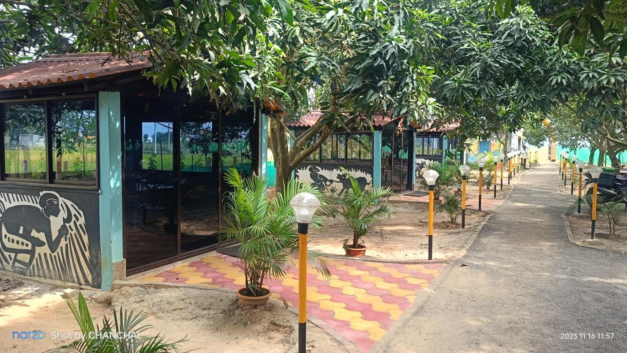 Hotel Modhubon Agro Tourism Bolpur Exterior foto